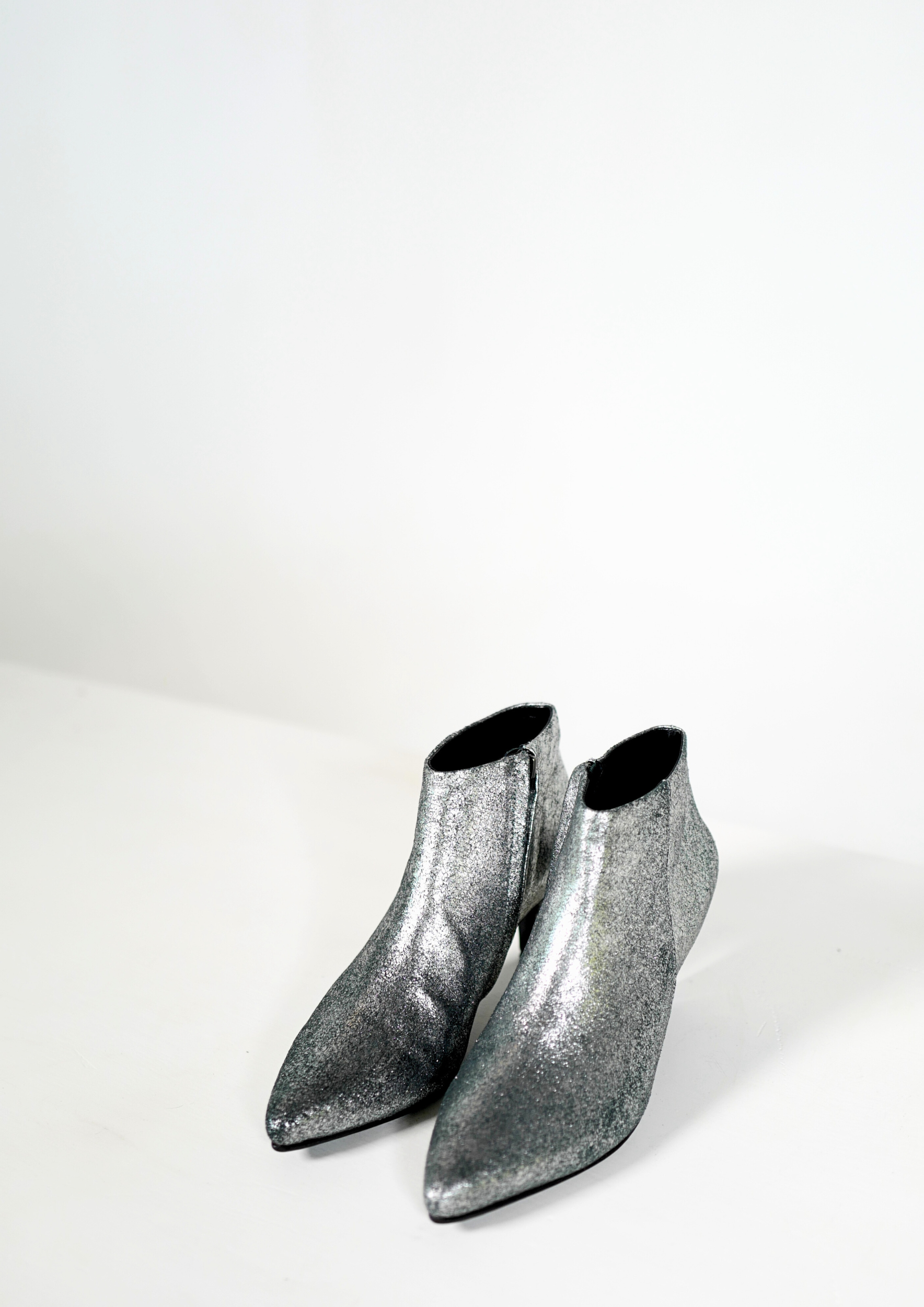 SILVER BOOTS